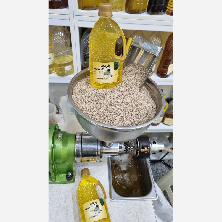 روغن کنجد نیم لیتری اوسینا